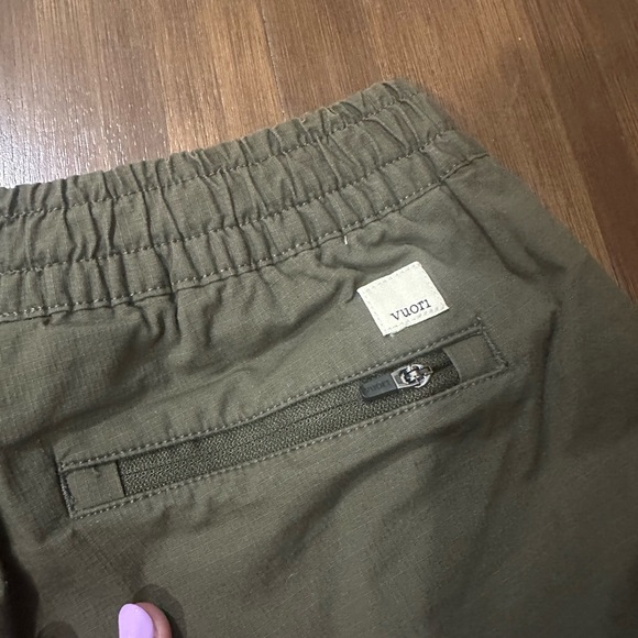 Vuori Women's Ripstop Pants Raw Hem Army Green Size small VW450 - Picture 7 of 10